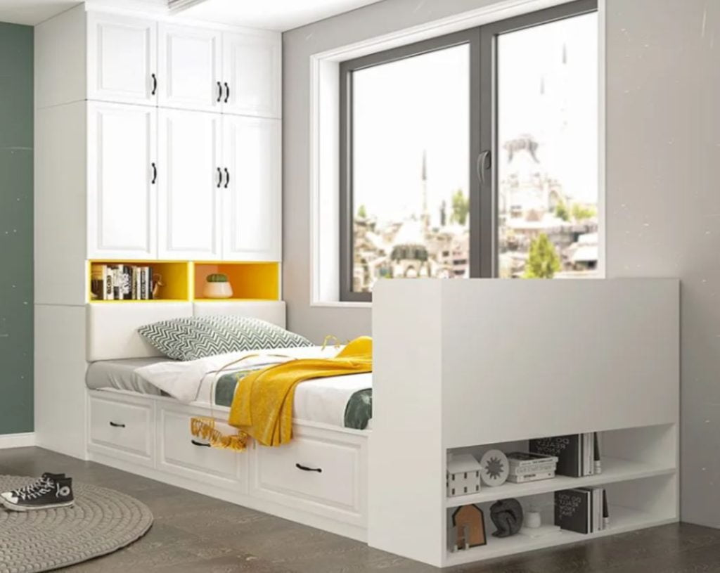 Giường tích hợp nhiều chức năng tiết kiệm không gian cho phòng ngủ.