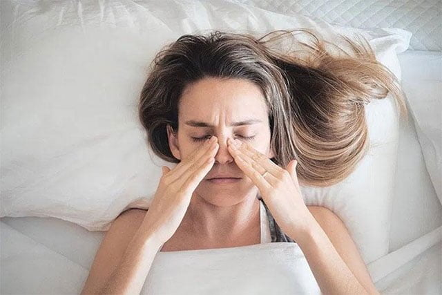 Bị viêm xoang, viễm mũi dị ứng cũng la nguyên nhân khiến bạn ngủ ngáy