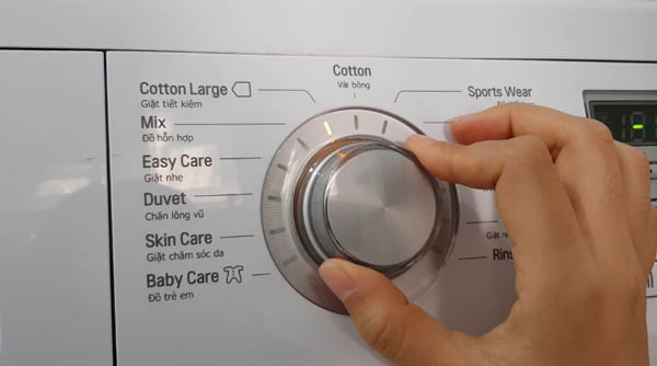 Giặt ga giường bằng máy giặt LG chọn chế độ nào