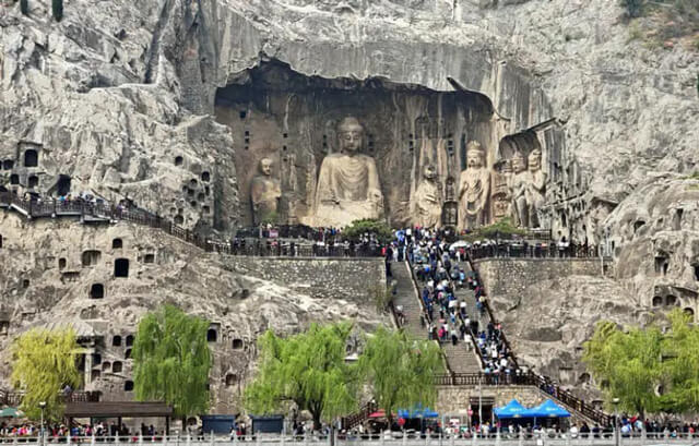 Hang đá Long Môn là nguồn cảm hứng cho nghệ thuật hang động khắp châu Á và thế giới