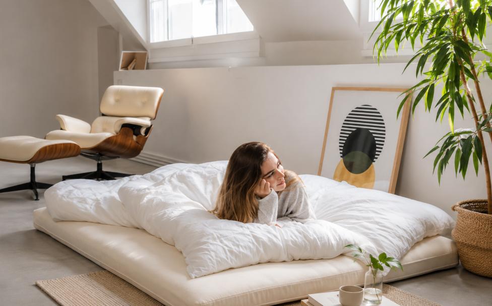 Ngủ nệm dưới đất có tốt không sẽ phụ thuộc vào từng đối tượng