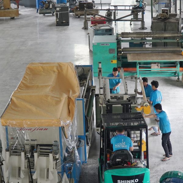 Quy trình sản xuất nệm lò xo tại nhà máy Tonybed
